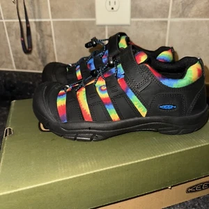 Keen Unisex Kinder Newport Wasser Wanderschuhe schwarz/original Batik Gr. 5 NEU - Bild 1 von 4