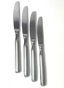 J A Henckels Synergy Dinner Knives 9 In Lot of 4 Stainless 18/10 Frosted Satin - Picture 1 of 3