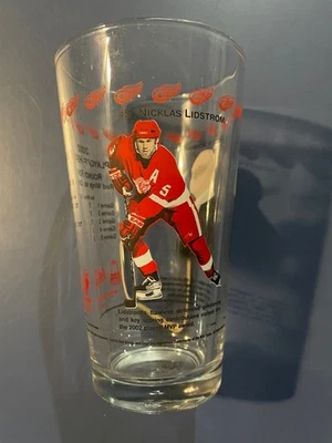 Vidrio de pinta Detroit Red Wings Arby's Nicklas Lidstrom Scotty Bowman Coca-Cola Foto 1 de 3