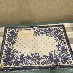 William Sonoma Set 4 Placemats Blue White Floral English Cottage Provence New - Picture 1 of 3