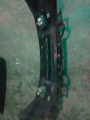 enjoliveur pare-choc avant HYUNDAI COUPE RD 1.6 FX 1999 298879 - Photo 1/4