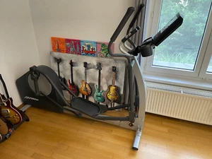 Crosstrainer Ellipsentrainer - Life Fitness X1 neuwertig, keine Gebrauchsspuren - Bild 1 von 5