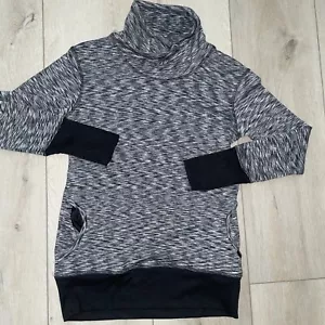 Women’s Athletic Top RBX Long Sleeve Gray Heather Black Accent Size Small - Picture 1 of 6