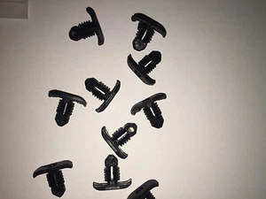  VW Bus T2 T3 T4 Golf 1  weather strip Clip 25 pc VW  # 251-823-717 - Picture 1 of 3