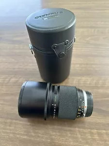 NEUWERTIG mit Tasche - Olympus OM-System Zuiko Auto-T Objektiv 180 mm f/2,8 MF - Bild 1 von 12