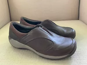 Merrell Encore Q2 braune elastische Vamp-Slipper aus Leder US Damen 7,5 - Bild 1 von 10