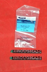 Nuevo de Lote Antiguo 1979-91 Mercury Grand Marquis Guardabarros Adorno Emblema "Brougham" Par - Imagen 1 de 5