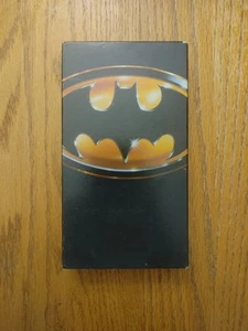 Batman (VHS, 1989) starring Nicholson & Keaton - Preowned - Free Shipping - Picture 1 of 3
