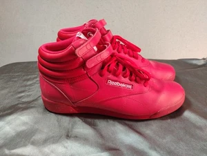 Reebok Freestyle Hi Womens Shoes 6 Red Leather Hook Loop Retro High Top Casual - Picture 1 of 13