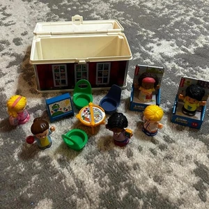 Lonchera Fisher-Price Little People On the Go School House - Imagen 1 de 8
