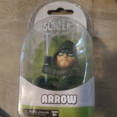 Neca scalers Flecha figura rara nueva  Foto 1 de 3