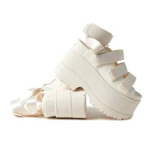 Sandalias UGG WMNS tiro dorado blancas 1167431-JSM para mujer talla - Imagen 1 de 10