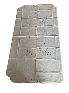 Tovaglia ovale vintage taglio floreale lavoro ricamata bianco sporco 80x68 cotone lino - Foto 1 di 13