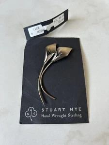 Beautiful Vintage Stuart Nye Sterling Silver Lily Flower brooch pin Mourning - Picture 1 of 3
