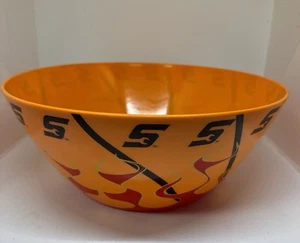 Snap-On Orange Large Plastic Salad Snack Halloween Candy Popcorn Bowl - Picture 1 of 5