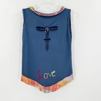 Top informal azul cielo tie dye recortado bordado amor sin mangas talla mediana Foto 1 de 4
