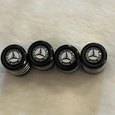 Juego de 4 tapas de vástago de válvula negras Mercedes Benz (estilo 1) Foto 1 de 3