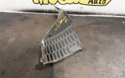 Driver Left Grille Fits 03-05 SUNFIRE 1438703 - Image 1 of 3