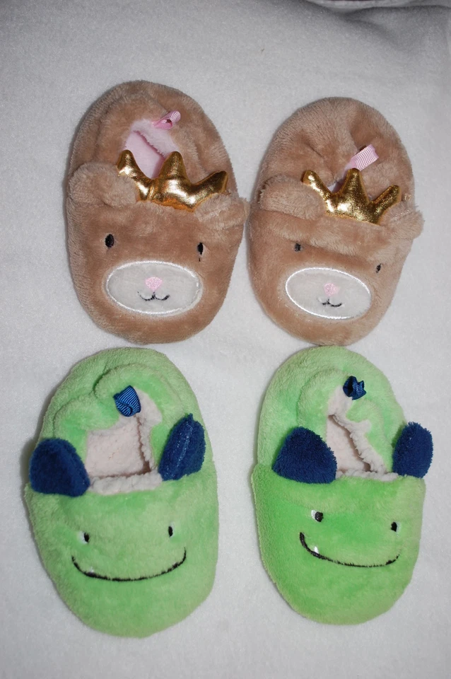 Baby Girls 2 PAIR LOT SLIPPERS Cute Animals BROWN BEAR CROWN Green Monster SZ 5 - Image 1 of 1