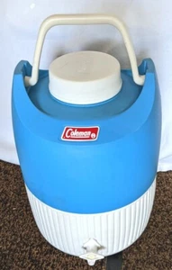 Vintage 1978 Coleman Poly Lite Ice Blue /White 2 Gallon Jug Water Cooler - Picture 1 of 4
