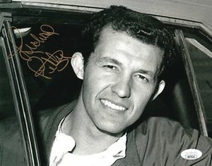 Richard Petty REAL hand SIGNED 8x10" Photo #5 NASCAR Racecar Driver JSA COA - Picture 1 of 2