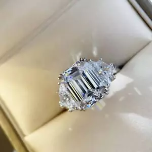 Anillo de compromiso de regalo de boda de moissanita de corte esmeralda de 6 quilates de oro blanco macizo de 14 quilates - Imagen 1 de 9