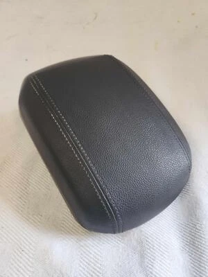 2011-15 2016 Chevrolet Cruze LIMITED sliding armrest; black; 95910782 - Image 1 of 4