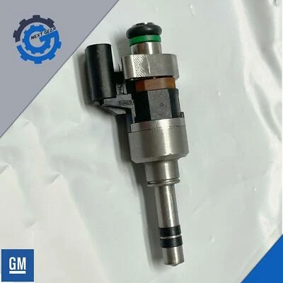 New OEM GM Direct Fuel Injector Assembly 55577403 2016-2020 Chevrolet Buick GMC - Image 1 of 4