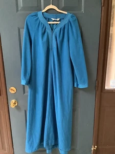 Vintage Shadowline Peignoir Dressing Robe Long Puffy Medium Bright Blue Nylon - Picture 1 of 5