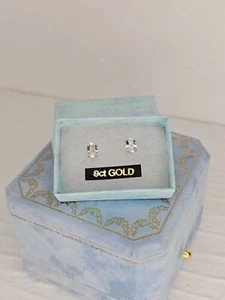 Solid 9ct White Gold Oval Cubic Solitaire Four Claw Earrings - Picture 1 of 2