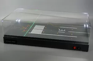 Maßstab 1/500 Start- und Landebahn Vitrine mit LED ""RWY 31"" JC Wings LH5002 - Bild 1 von 8