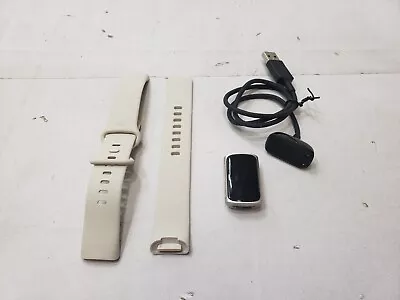 Rastreador de actividad personal Fitbit Charge 5 para piezas o reparación no se enciende Foto 1 de 4