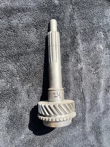 1963-1965 Ford Borg Warner T10 4 Speed 24 Tooth Input Shaft Mustang Falcon Galax - Bild 1 von 4