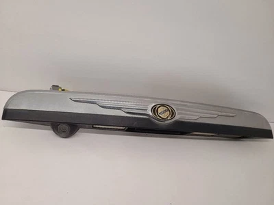 Jeep Commander 2006-2010 manija de puerta levadiza con cámara OEM 05026338AB  Foto 1 de 4