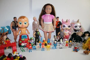 Lote de figuras de juguetes trabajo mixto paquete aleatorio tamaños mixtos. Varias marcas. - Imagen 1 de 20