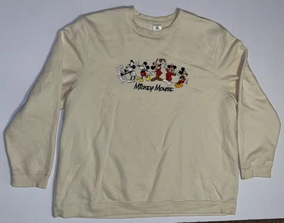 Moletom Mickey Mouse Through The Years bordado Disney bege - Imagem 1 de 4