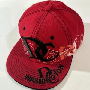 Gorra DC Red Hat Talla Única Grande Washington DC City Hunter - Imagen 1 de 5