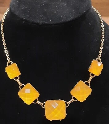 Nina Ricci 黄金彩色刻面 Lucite 链式 20 英寸项链 5 平方 — 第 1/4 张图片