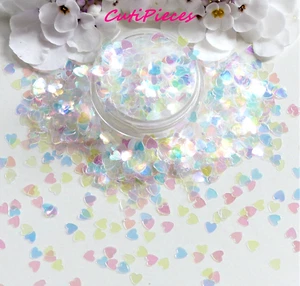 Nail Art Glitter Mermaid 3mm *Iridescent Hearts* Valentines Spangle Heart Pot V4 - Picture 1 of 4