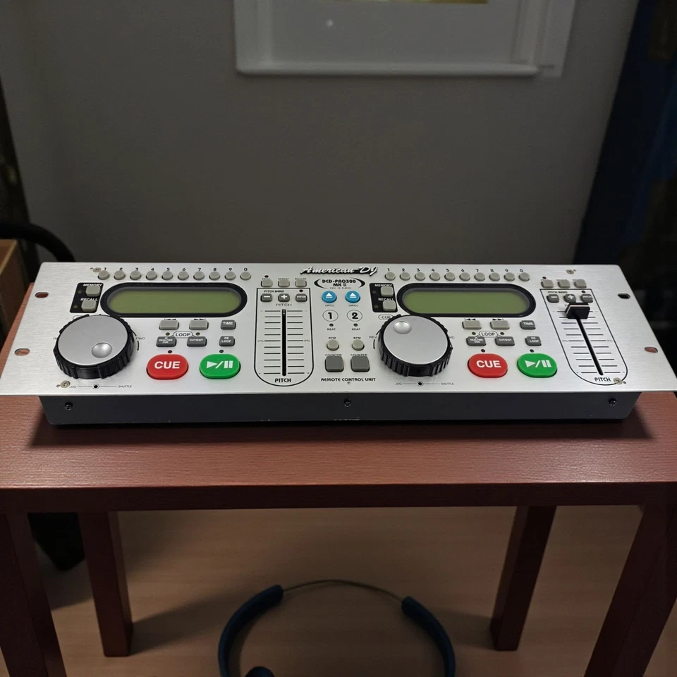 🎧 American DJ DCD-PRO300 MKII Dual CD Player Remote Control Unit Foto 1 de 4