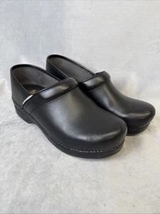 Chaussures Dansko femme 41 XP sabots cuir noir à enfiler bout rond talons blocs - Photo 1/24