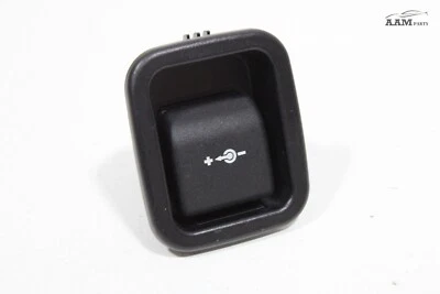 2015-2016 BMW 428I F36 TRUNK LEFT SIDE QUARTER PANEL POWER OUTLET SOCKET OEM - Image 1 of 4