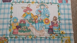 Panel de tela de edredón para conejitos y flores - Imagen 1 de 1