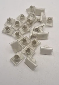 EAO. You buy a lot of 22 pieces white cap pushbutton, brand EAO. - Picture 1 of 2
