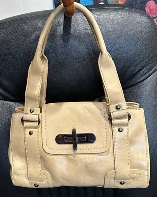 Kenneth Cole Reaction Beige Tan Leather Shoulder Bag Satchel Medium 11 x 7 A+ 15 - Image 1 of 4