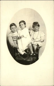 RPPC Lindo Hermanos Hermanas y Hermano Traje de Marinero 1904-1918 Foto Real Postal - Imagen 1 de 2