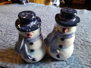 HOME Snowmen Blue And White Salt & Pepper Shakers Unused Very Nice Preowned... - Picture 1 of 6