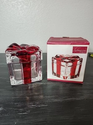 "Celebrations by Mikasa Caja de golosinas cubierta con cinta roja vacaciones plato de dulces de 4,5"""  Foto 1 de 4