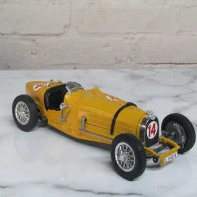 Burago 1/18 Bugatti Type 59 1934 Yellow - Image 1 of 4