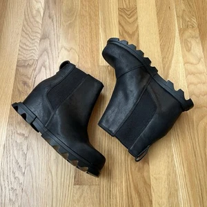 Sorel Women's Joan of Arctic Wedge III Chelsea Bootie Size 8 Black - Picture 1 of 10